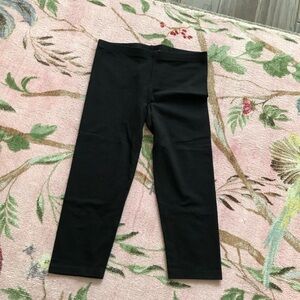 Black Capri leggings